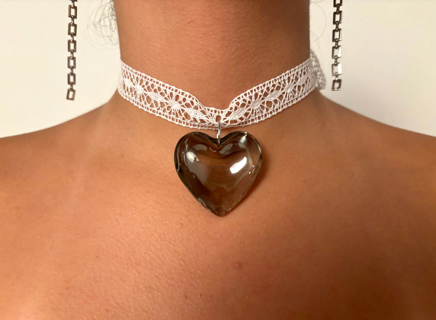 Ágape Heart Lace Choker